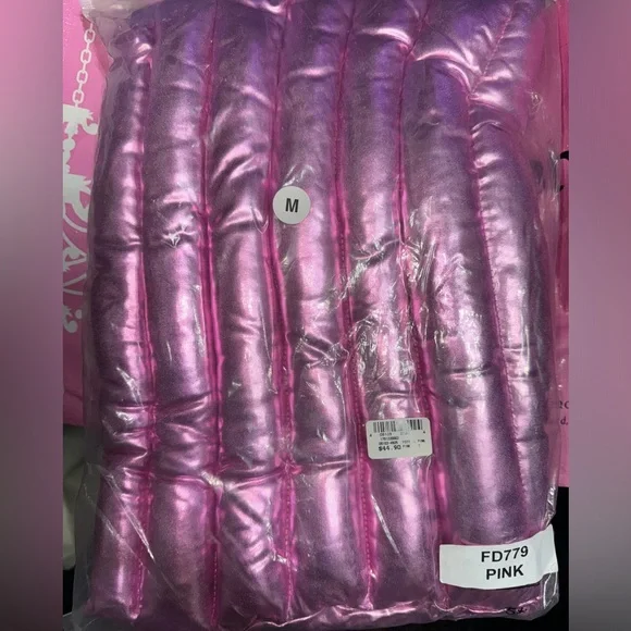 Windsor - Wonderland Chic Puffer Metallic Dress - Picture 5 of 5